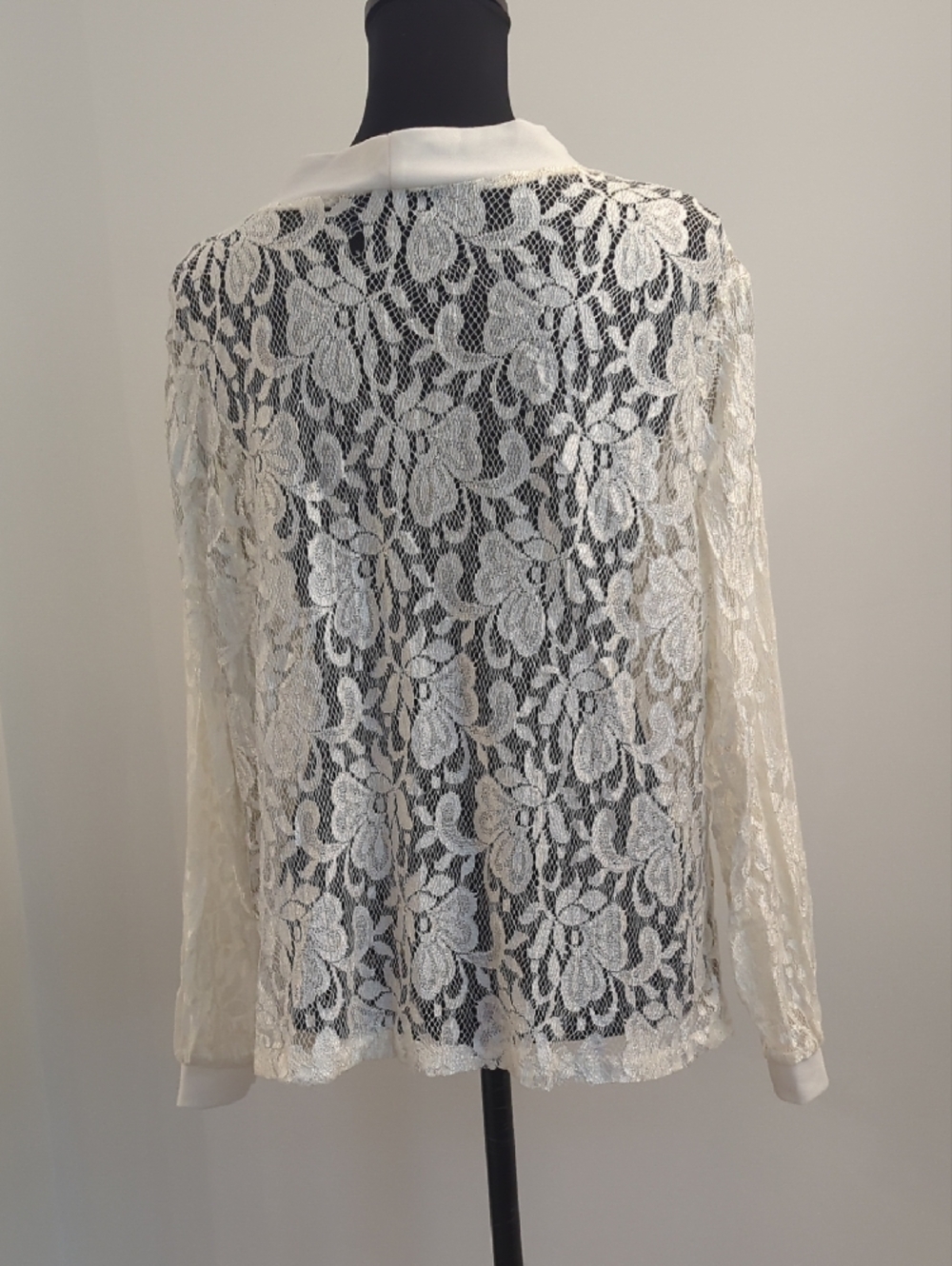 Vintage Romantic Off-White Lace Open-Front Jacket Cardigan with Satin Trim - Picture 5 of 6